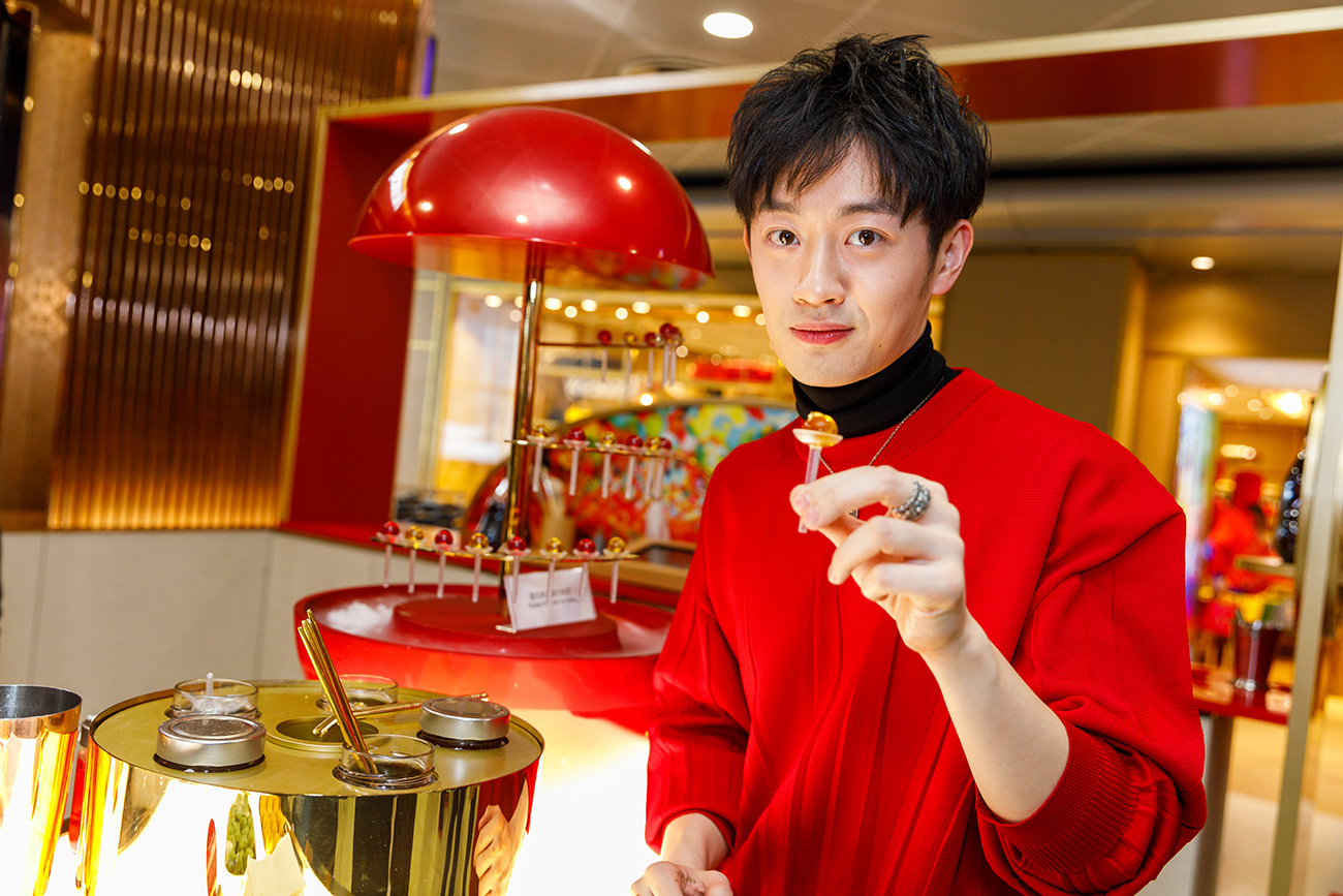 hk1_1300 x 867