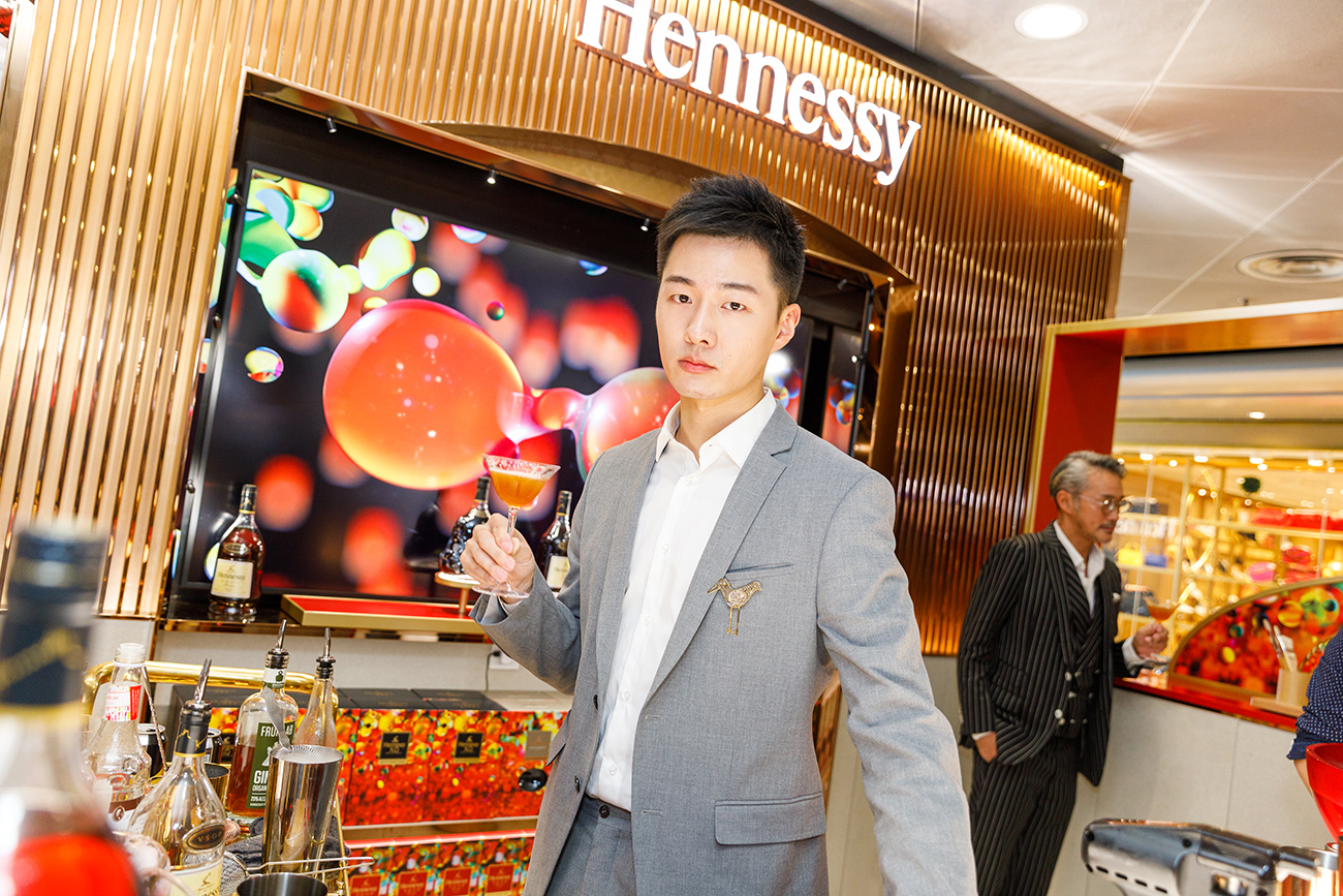 hk3_1300 x 867